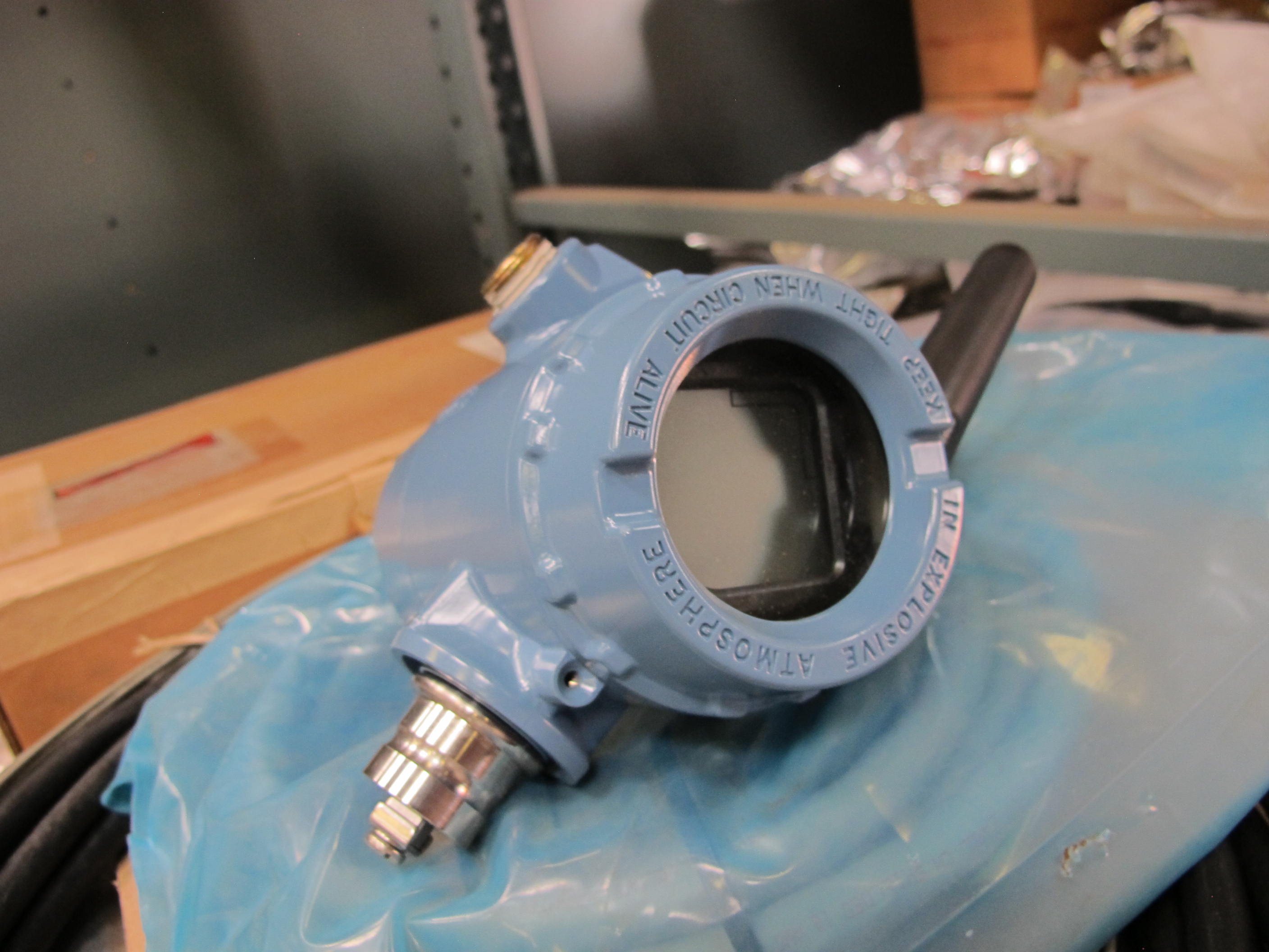 LOT TO INCLUDE: ROSEMOUNT TRANSMITTER PT100/4WIRE MODEL#648DX1D1NAWA3WK1M5(6) THERMOCOUPLES, 24" DESIGN LENGTH, 3/16" SHEATH OD, LOWER OPEN PLATE BEARING KIND, (3) PLUGS, ELECTRICAL TYPE, 600 VOLTS AC/DC ELEC RATING, CONNECTOR KIND, (2) THERMOCOUPLES. FOR P141 PUMP, (1) CELL, CONDUCTIVITY TYPE, 0.01 CELL CONSTANT, FLOW KIND. . LOADING & HANDLING FEE $15-4163